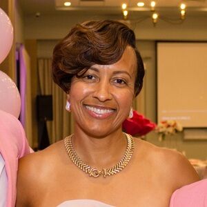 Meet your Posher, Adriana